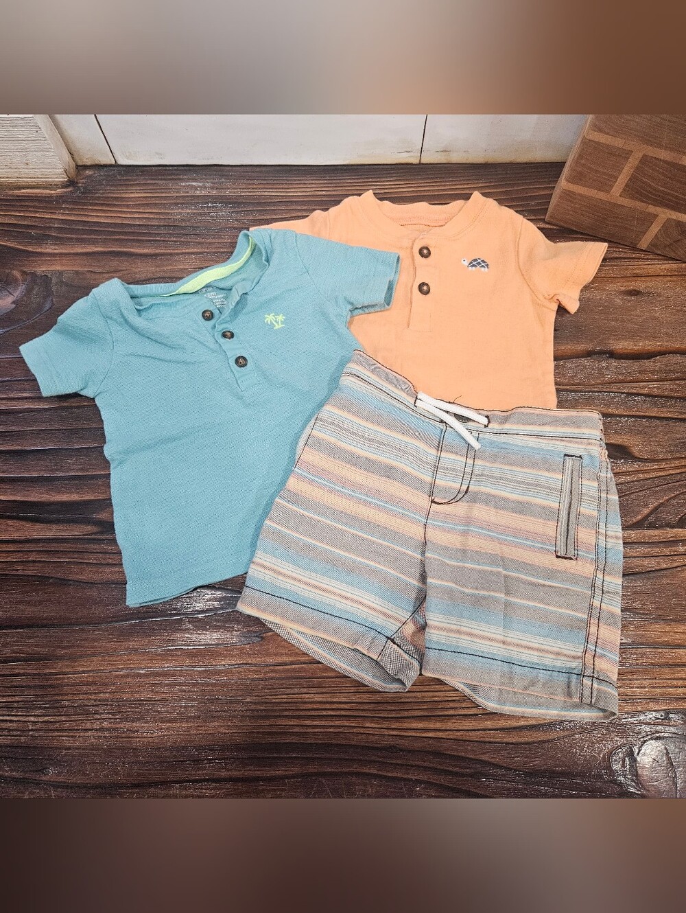 Toddler 12 Mo Stripe Shorts With Solid Short Sleeve Shirts Bundle